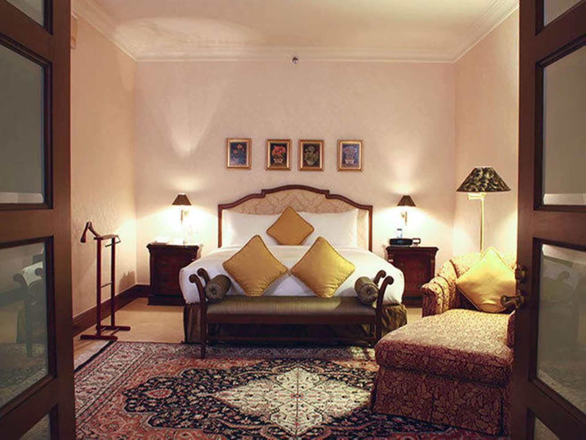 Dorsett Grand Labuan Hotel Buitenkant foto